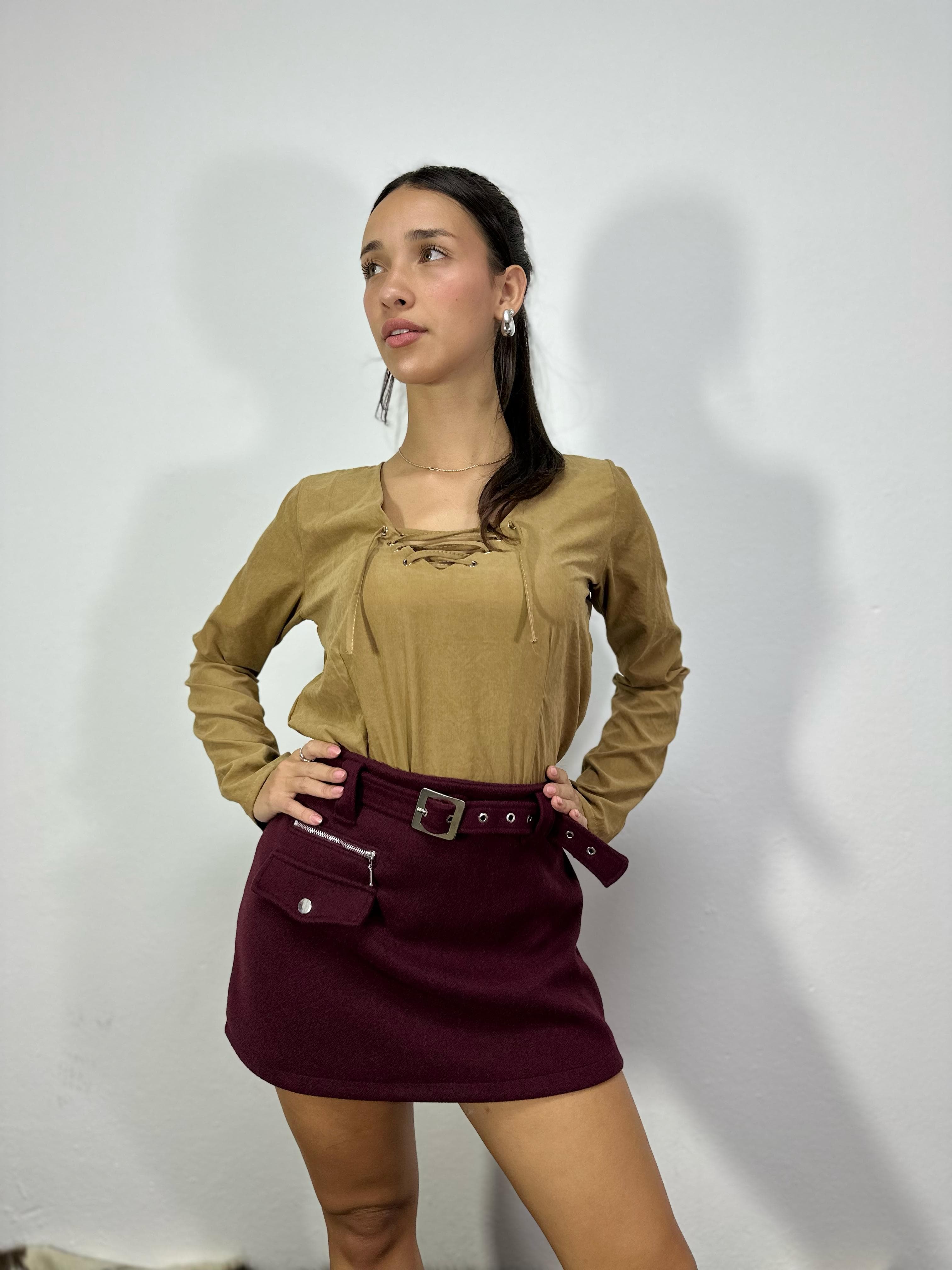 Falda Thais