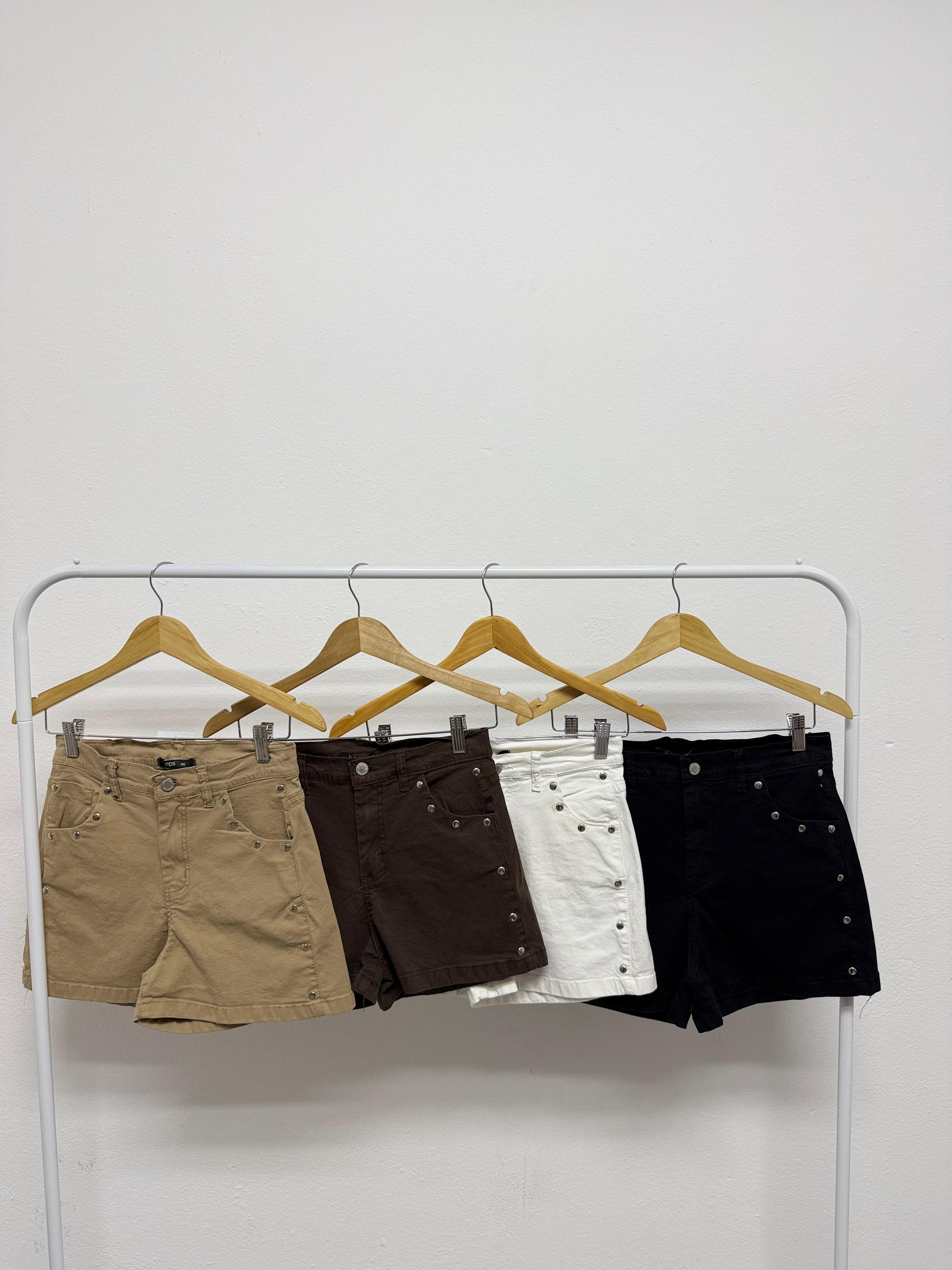 Short Aguilera