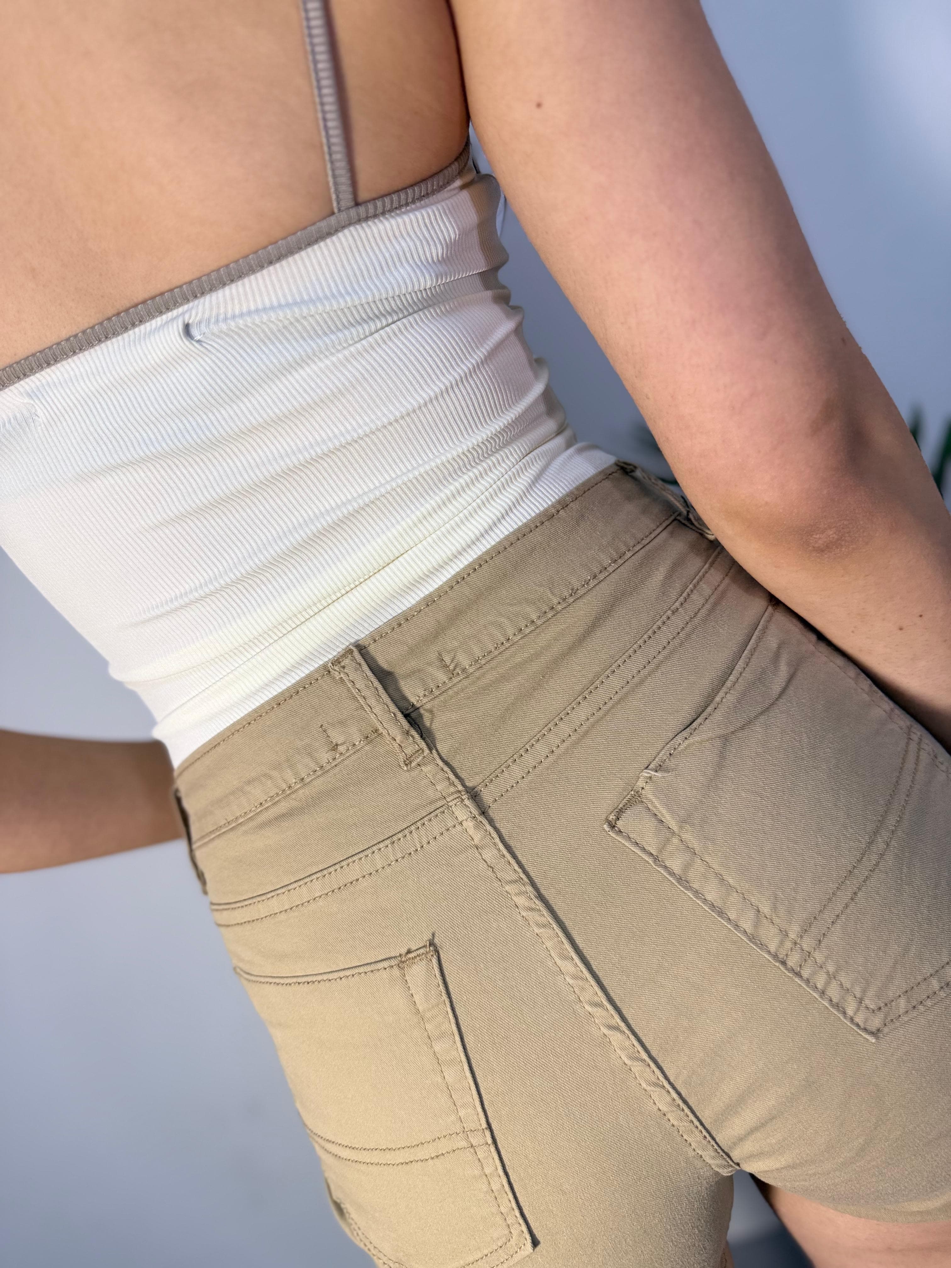 Short Aguilera