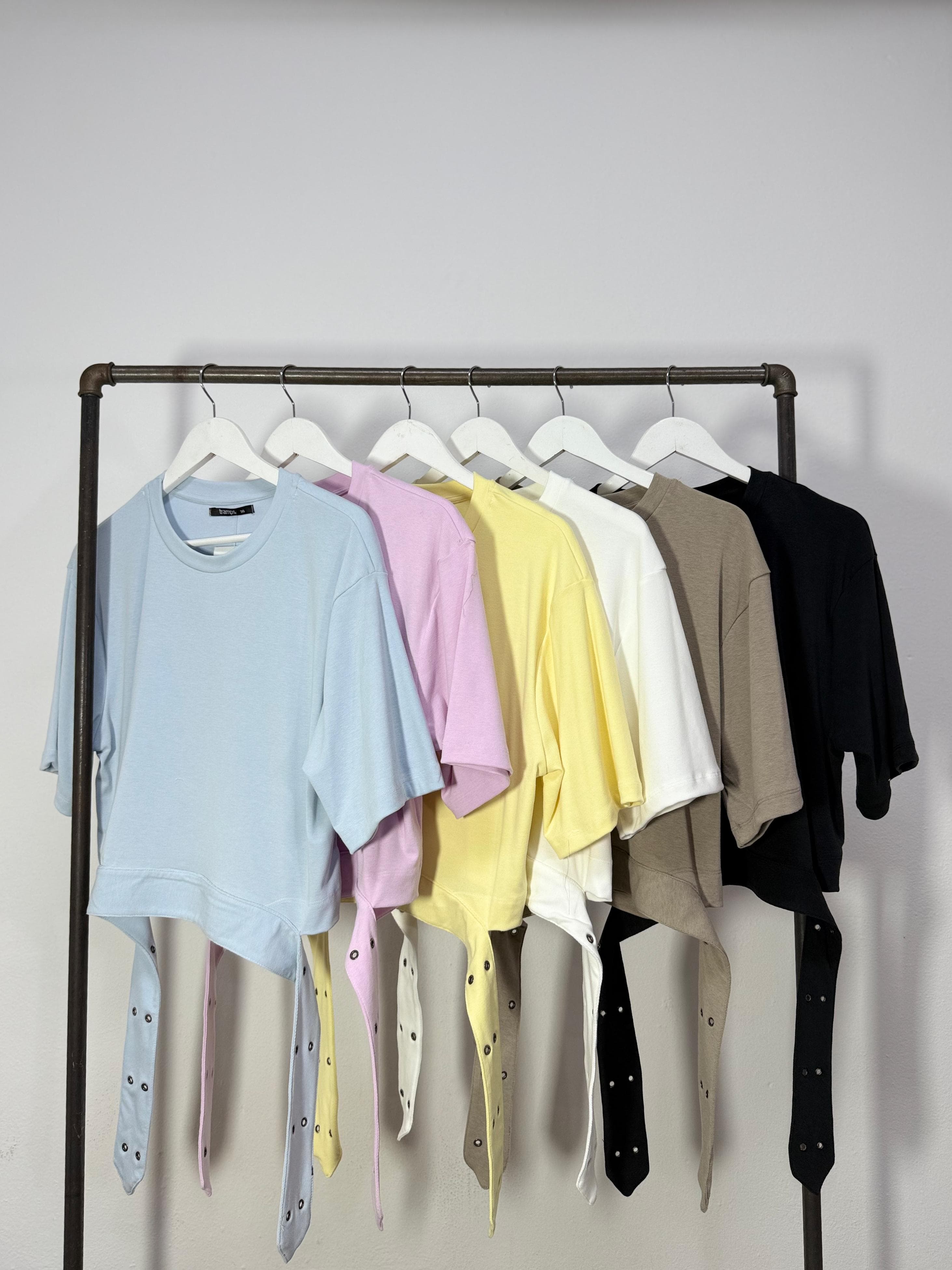 Remera Theos