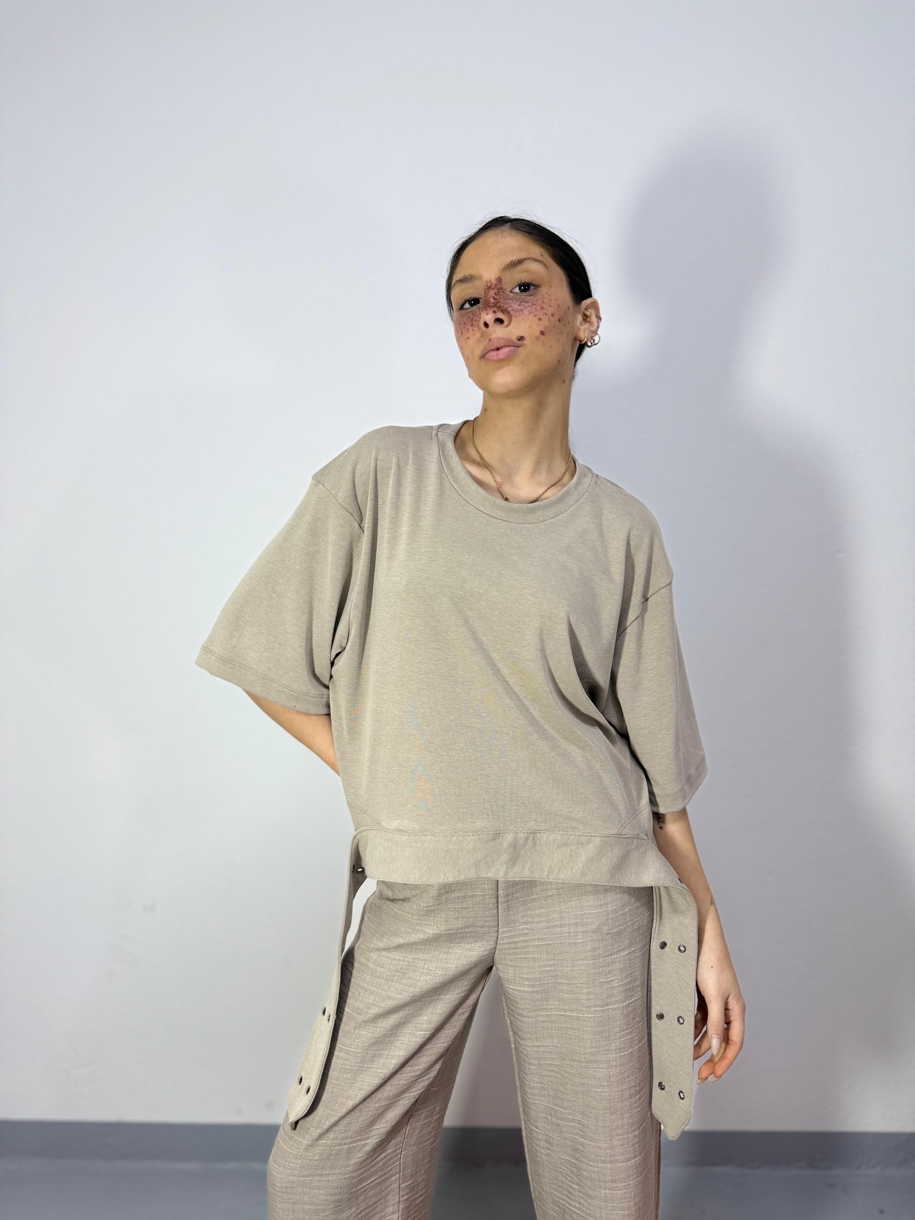 Remera Theos